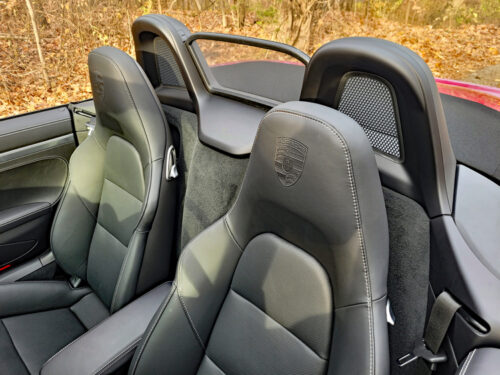 2024-Porsche-718-Boxster-Style-Edition-seat backs