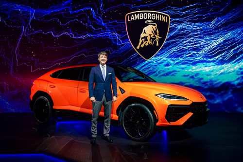 Lamborghini-Urus-SE-Canadian-Debut