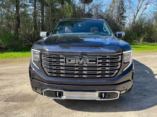 2024-GMC-Sierra-Denali-grille