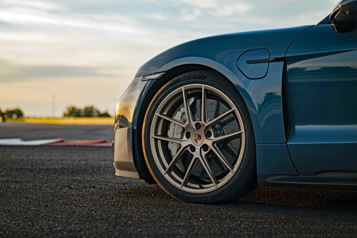 2025-Porsche-Taycan-Turbo-GT-wheel