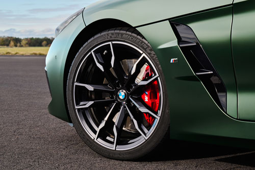 2025-BMW-Z4-M40i-Handschalter-wheel