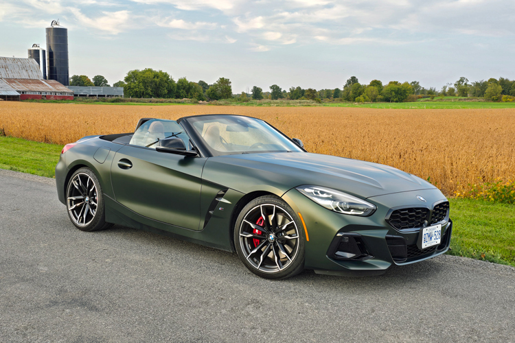 Road Test: 2025 BMW Z4 M40i Handschalter - Vicarious Magazine
