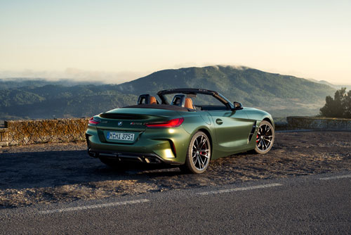 2025-BMW-Z4-M40i-Handschalter-rear