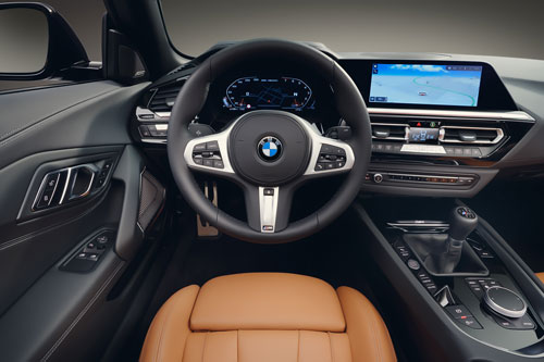 2025-BMW-Z4-M40i-Handschalter-dash