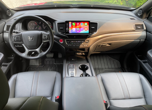 2024-Honda-Ridgeline-dash-and-front-seats