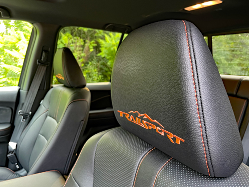 2024-Honda-Ridgeline-headrests