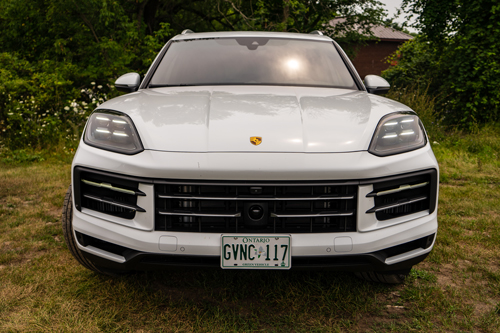 2024-Porsche-Cayenne-S-E-Hybrid-hood