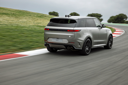 2024-Range-Rover-Sport-SV-rear-on-track