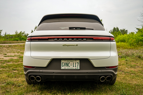 2024_Porsche_Cayenne_S_E_Hybrid-rear