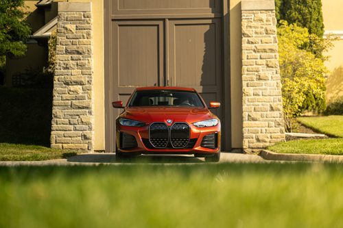 2024-BMW-i4-xDrive40-front