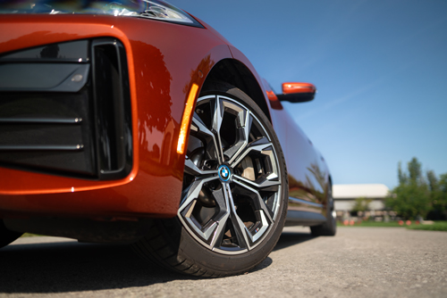 2024-BMW-i4-xDrive40-wheel