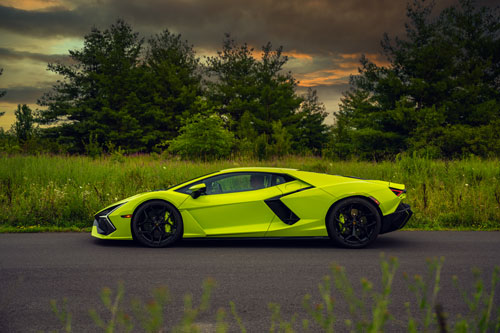 2024-Lamborghini-Revuelto-side