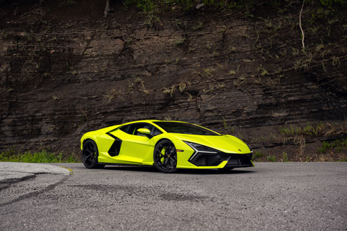 2024-Lamborghini-Revuelto-front-three-quarters