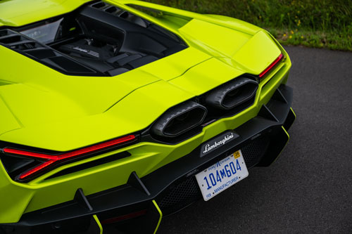 2024-Lamborghini-Revuelto-rear