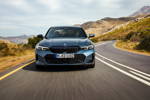 2025-BMW-330i-front
