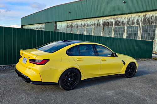 2025-BMW-M3-MT-rear-three-quarters