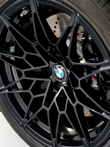 2025-BMW-M3-wheel