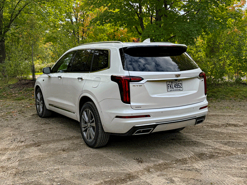 2025-Cadillac-XT6-rear