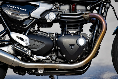 2025-Triumph_Speed_Twin_1200-engine