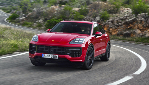 2025-Porsche-Cayenne-GTS-Coupe-driving
