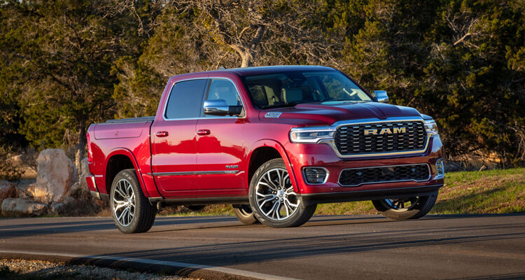 2025-Ram-1500-Limited-Crew-CabTungsten-front-three-quarters