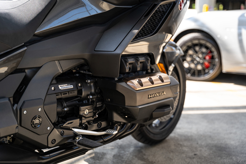 2024-Honda-Goldwing-1