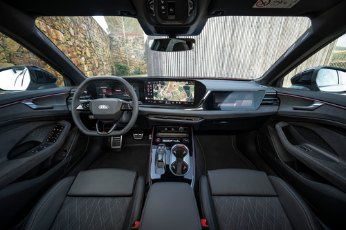 2026-Audi-A6-Avant-front-seats-dash