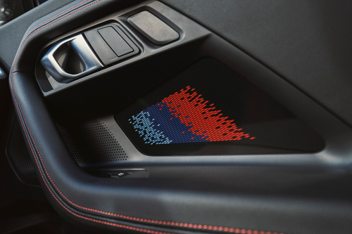 2025-BMW-M2-Manual-Transmission-door-handle