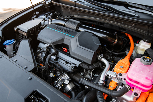 2025-Hyundai-Tucson-Hybrid-engine