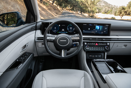 2025-Hyundai-Tucson-Hybrid-front-dash