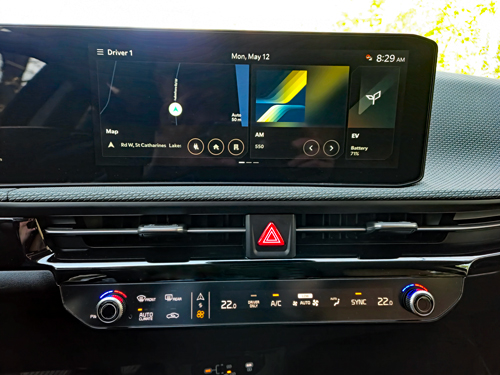 2025-Kia-EV6-Land-AWD-infotainment