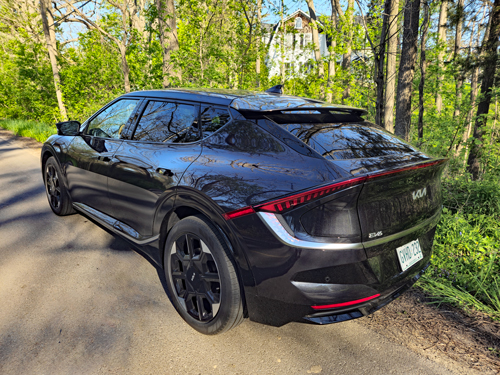 2025-Kia-EV6-Land-AWD-rear-three-quarters