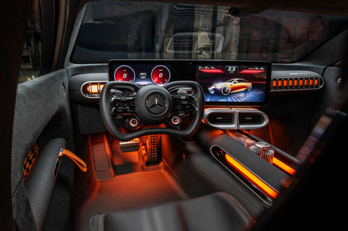 Mercedes-AMG-Concept-GT-XX-cockpit