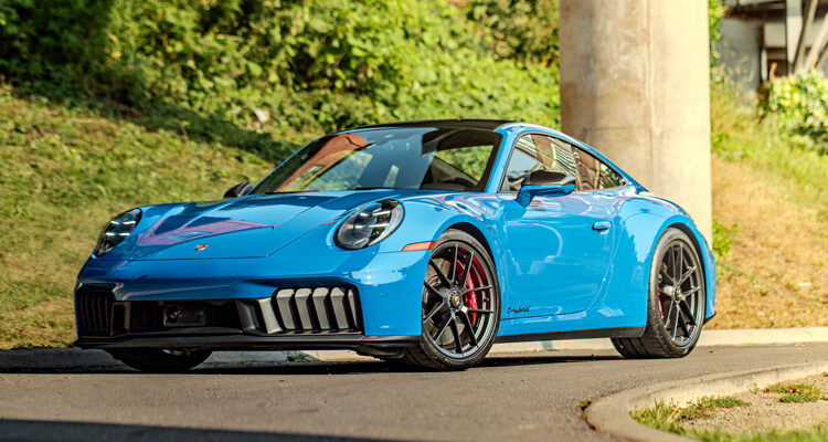 2025-Porsche-911-Carrera-GTS-front-three-quarters