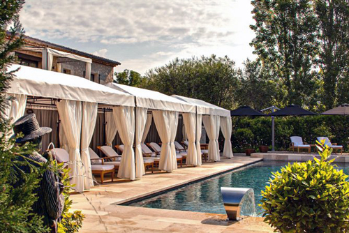 Le-Domaine-du-Mas-de-Pierre-pool