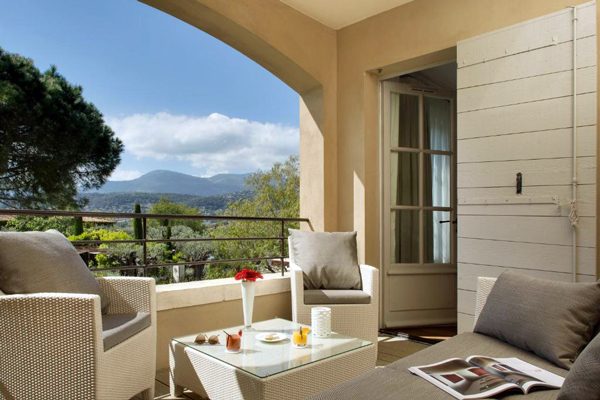 Le-Domaine-du-Mas-de-Pierre-room-2