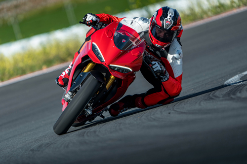 2025-Ducati-Panigale-V2-S-2
