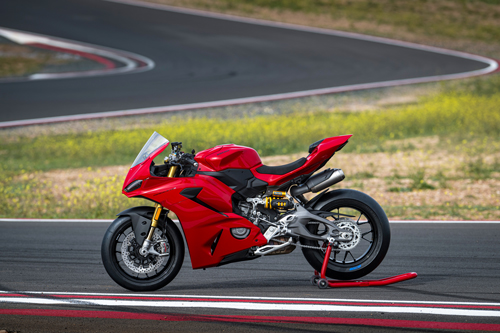 2025-Ducati-Panigale-V2-S-side