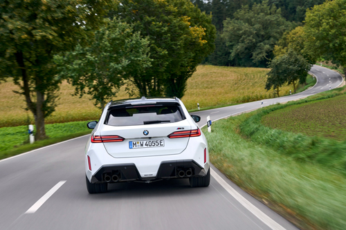 2025-BMW-M5-Touring-rear