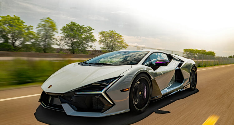 2025-Lamborghini-Revuelto-1