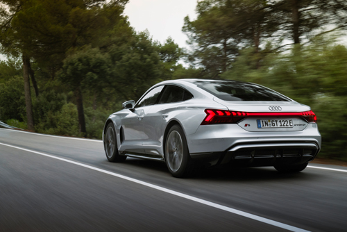 2025-Audi-RS-e-tron-GT-rear