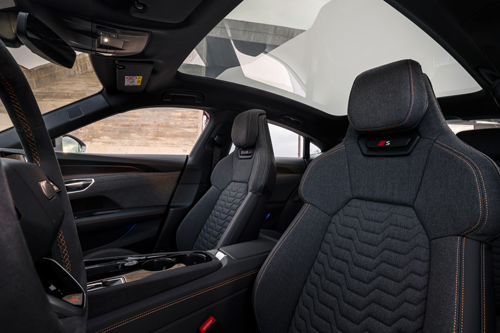 2025-Audi-RS-e-tron-GT-seats