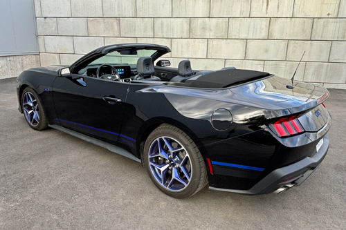 2025-Ford-Mustang-GT-Convertible-rear-three-quarters