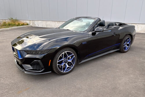 2025-Ford-Mustang-GT-Convertible-side-three-quarters