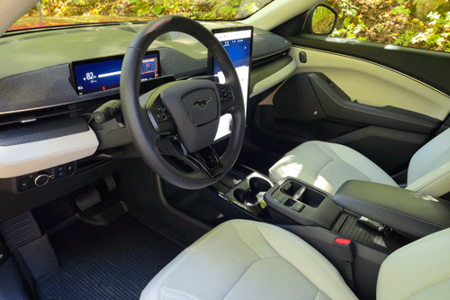 2025-Ford-Mustang-Mach-E-front-seats