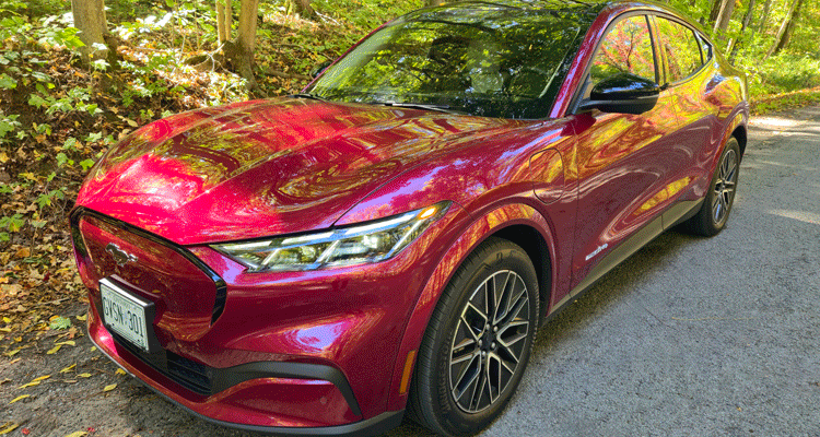 2025-Ford-Mustang-Mach-e-1