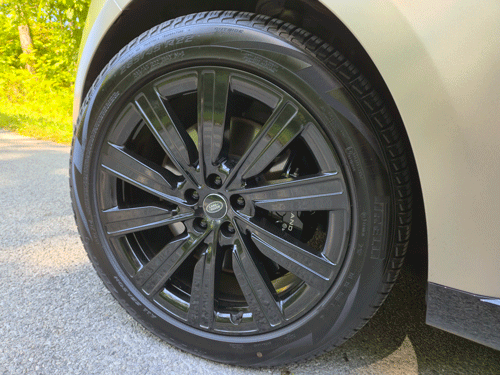 2025-Range-Rover-P550e-PHEV-wheel