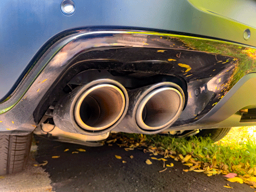 2025-Range-Rover-P635-SV-Edition-exhaust-pipe