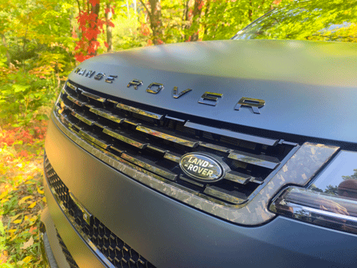 2025-Range-Rover-P635-SV-Edition-front-grille