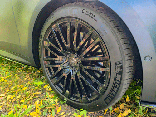 2025-Range-Rover-P635-SV-Edition-wheel